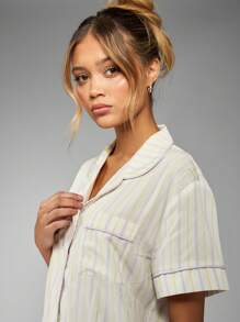 MISSGUIDED 奢华条纹纽扣短袖睡衣套装超柔软夏季家居服两件套睡衣节日礼物睡前必备 - 彩色 - 查看 4