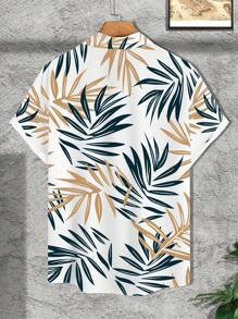 Manfinity RSRT Plus Size Men's Tropical Print Vacation Casual Shirt