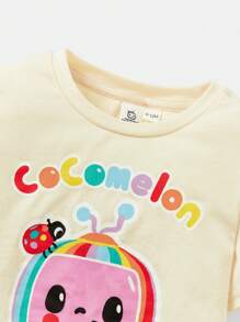 CoComelon X SHEIN 女婴西瓜印花休闲短袖 T 恤和条纹粉色短裤 2 件套 - 彩色 - 查看 7