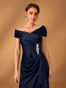 Serin 夏季优雅华丽浪漫深蓝色缎面单肩褶皱奢华水钻装饰 A 字形拼接不对称荷叶边微鱼尾下摆适合晚宴舞会单身派对度假约会音乐节毕业季婚礼活动新娘母亲礼服