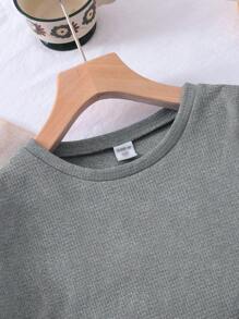 SHEIN LMoss Kids Bộ 2 chiếc/bộ áo thun cổ tròn rộng rãi màu trơn đan cho bé gái và quần short đan bó - Màu xám đen - Xem 4