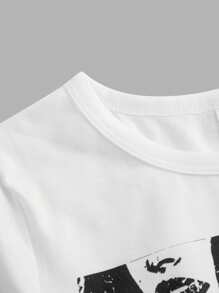 SHEIN 青少年女孩两件套：图案印花短袖短款 T 恤和荷叶边下摆半身裙，休闲装 - 黑與白 - 查看 9