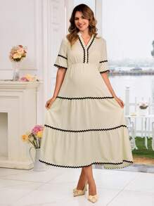 SHEIN Vestido midi de embarazo con cuello en V, mangas cortas, parches y tirantes con ondas