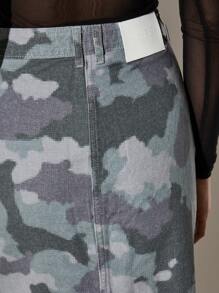 AiiRZ Cargo Style Camouflage Print Denim Maxi Skirt With Utility Pockets Military Streetwear High Waist A-Line Long Skirt Autumn Winter Fashion