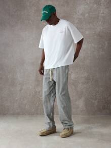 SUMWON 宽松版型东京都市街头风 T 恤，背面印有日语脚本图案，休闲夏季节日轻便宽松 T 恤，男女通用时尚 - 白色 - 查看 3