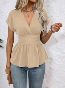 SHEIN Clasi 女式夏季纯色褶皱腰 V 领蝙蝠袖休闲荷叶边衬衫，度假装 - 卡其色 - 查看 7