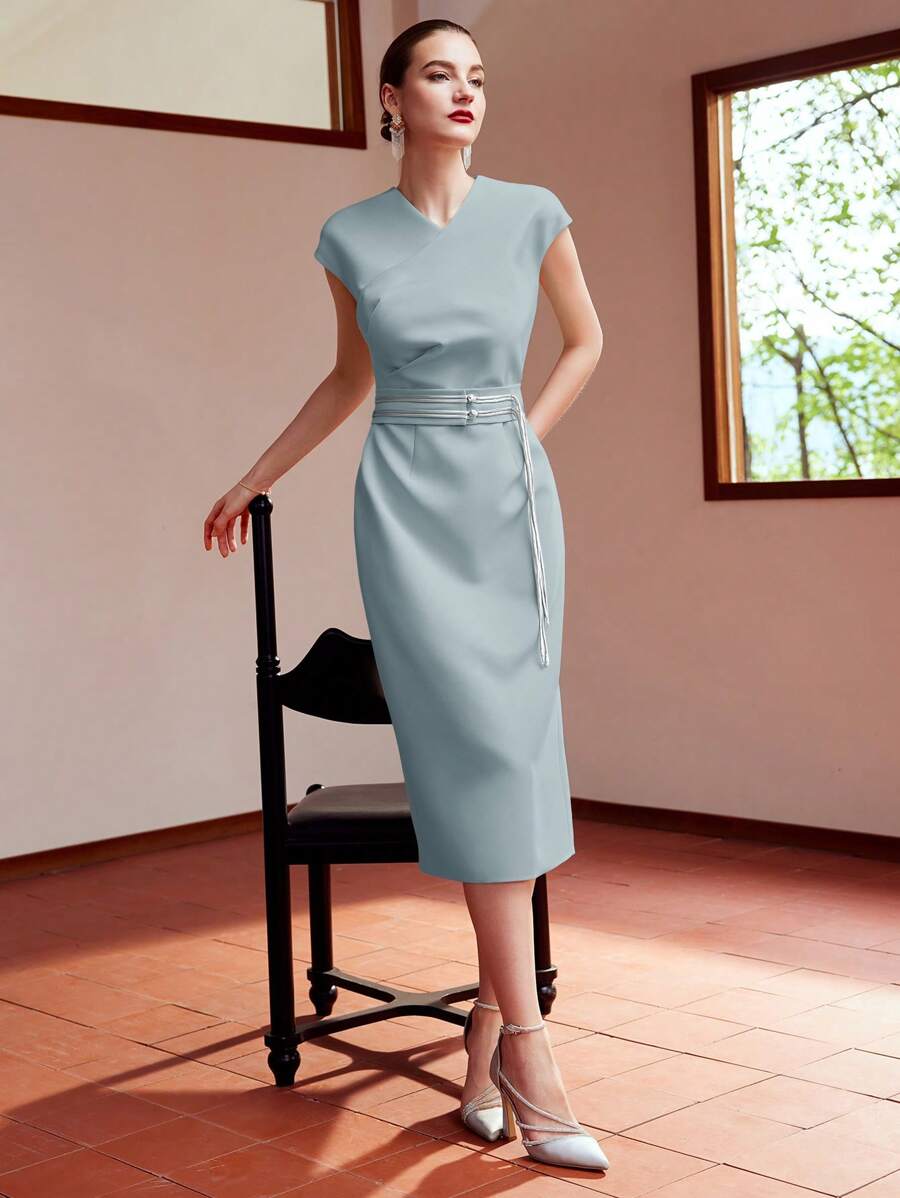 MOTF PREMIUM 系腰带拉链连衣裙