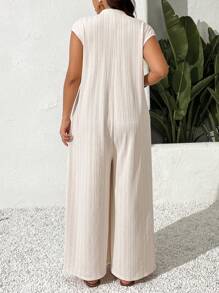 SHEIN Frenchy Bộ đồ liền thân dài thoải mái bằng vải sọc họa tiết giản dị thời trang cỡ lớn dành cho nữ, thiết kế khóa kéo nửa thời trang, hàng mới về mùa xuân/hè 2025 - Màu be - Xem 2