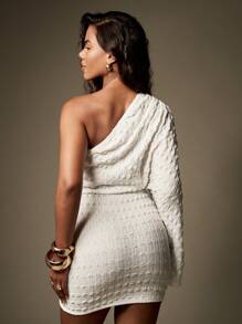 MISSGUIDED 单肩长袖迷你连衣裙，蝙蝠袖设计，适合派对、特殊场合、晚宴、假日、秋冬季节穿着，修身剪裁，白色