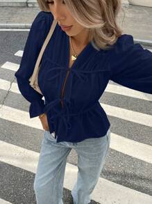 Serisse 女式纯色前系带长袖时尚荷叶边下摆衬衫