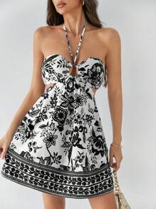 SHEIN Tall 蓝白定位碎花挂脖抽绳镂空腰部浪漫休闲度假女士连衣裙