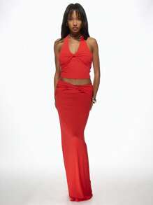 MISSGUIDED Ensemble coordonné contemporain avec col ras-du-cou, détail torsadé à l'avant, jupe longue. Tenue d'été pour la plage, les vacances, les fêtes, les soirées. Ensemble deux pièces pour les festivals, les vacances, les croisières, Noël - Rouge - Voir 4