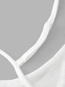SHEIN BASICS 女士休闲纯色针织短款修身白色吊带背心上衣 - 白色 - 查看 5