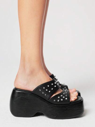Grunge Punk Women's Black Square Toe Platform Wedge Heel Gothic Punk Heart Studded Buckle Fashion Sandals