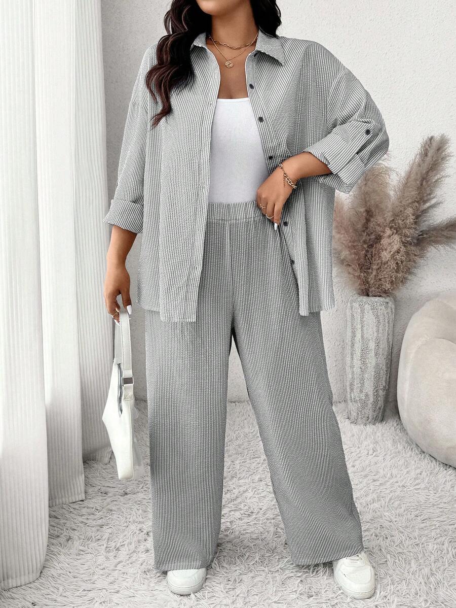 SHEIN Frenchy Bộ đồ 2 món rộng rãi thường ngày họa tiết sọc xanh trắng cỡ lớn dành cho nữ - Đen và trắng - Xem 1