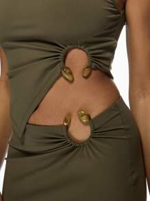 MISSGUIDED Contemporary Co-Ord Set Two Piece Cut-Out Maxi Dress Style Top And Skirt Set With Twist Detail Party Evening Occasion Wear Fall Winter Collection Club Night Out Outfit