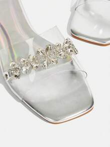 CUCCOO TILAWA Women's Summer Sparkling Crystal Transparent Shoes, Square Toe Flat Comfortable Shiny Luxury High-End Quality Beach Sandals, Fashion Party Evenings Transparent Silver PVC Flat Slippers