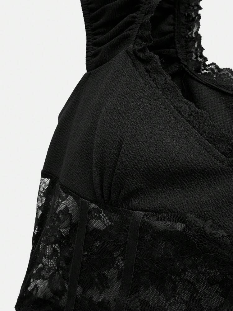 SHEIN Maija 2025 Summer New Sexy Black Lace Patchwork V-Neck Lace Trim Bohemian Music Festival Beach Holiday Casual Romantic Urban Vacation Occasion Top For Party, Wedding, Graduation, Business, Office, Low-Key Elegant Mature Style