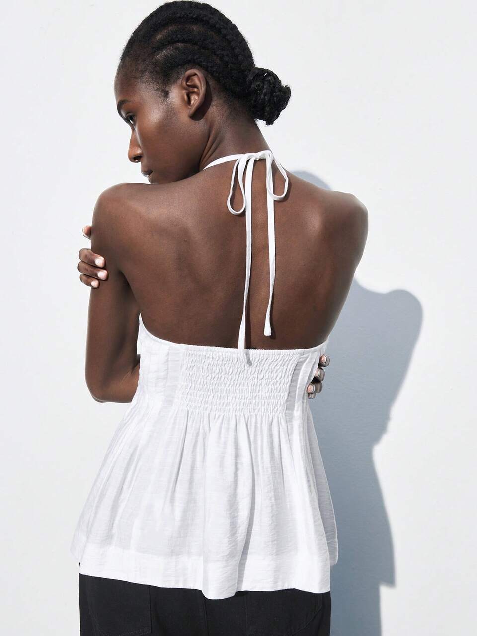SHEIN Maija 2025 Frühling/Sommer Neue Lässige Modische Resort Plissee Design Bequeme Damen Trägertop, Geeignet für Party, Hochzeit, Festival, Abschluss, Osterbrunch Süße Sommer Tops Flughafen für Damen