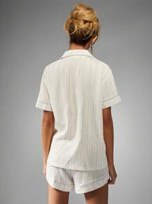 MISSGUIDED 奢华条纹纽扣短袖睡衣套装超柔软夏季家居服两件套睡衣节日礼物睡前必备 - 彩色 - 查看 2