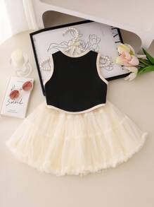 SHEIN Conjunto de 2 piezas de top de tirantes con estampado floral e falda de tul con volantes, moda INS para niña joven