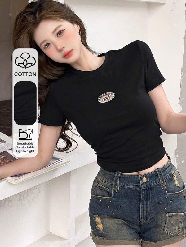 DAZY Ladies' Metallic Alphabet Badge Detail Round Neck Short-Sleeved T-Shirt,Crop Tops Women