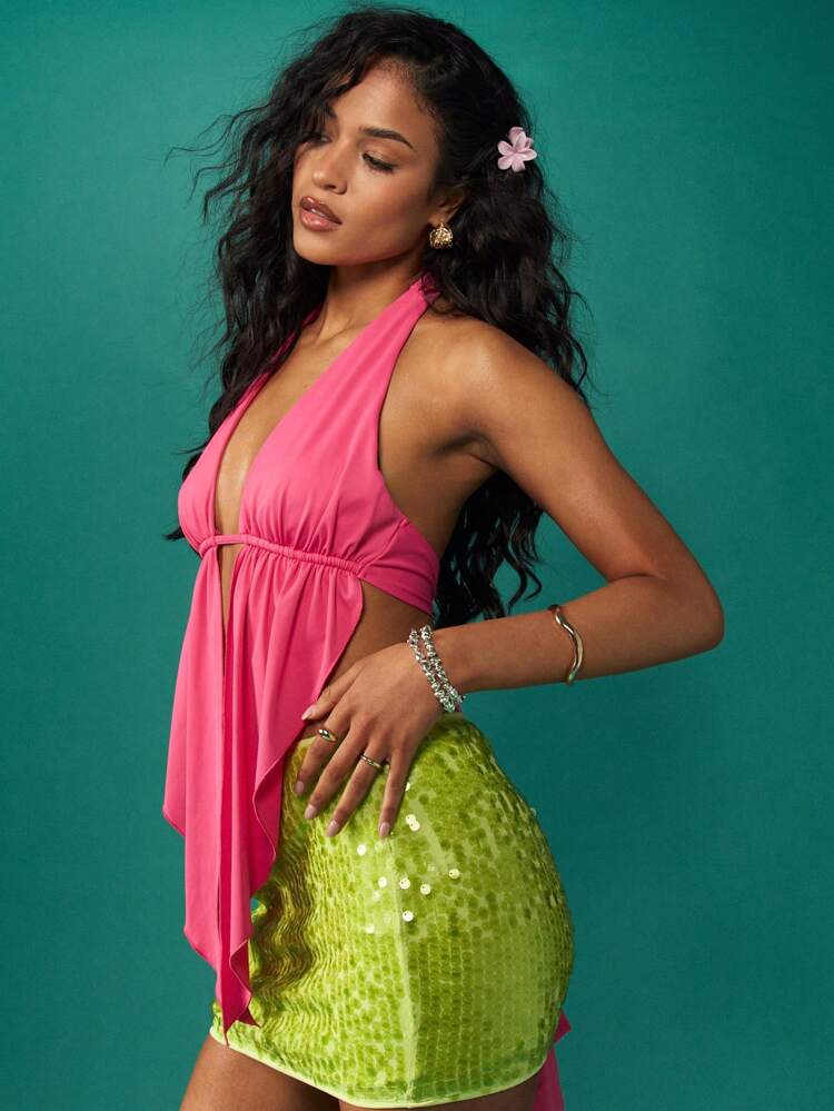 MISSGUIDED Top de fête drapé avec décolleté plongeant, au design dos nu Y2K, idéal pour les festivals, les sorties en club, l'été et les vacances balnéaires