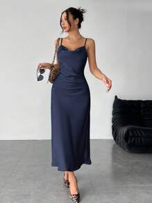 SHEIN PETITE 纯色摆领长款缎面吊带连衣裙适合约会 - 藏蓝色 - 查看 7