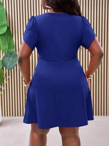 Slaydiva Plus Size Indigo Blue V-Neck Tulip Sleeve Ruched Waist A-Line Midi Dress, Spring/Summer Light Vacation - Blue - View 2