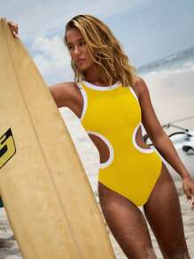 Swim SPRTY Women's Sexy Backless Hollow Patchwork Yellow Ribbed Fabric One-Piece Swimsuit For Summer Beach Vacation - Yellow - View 4