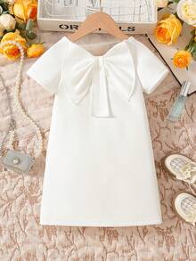 女孩优雅精致白色背面蝴蝶结装饰修身简约连衣裙