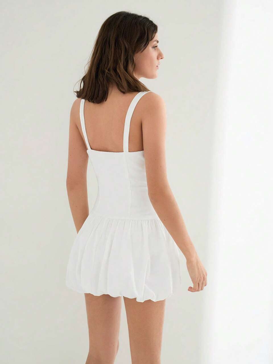 SHEIN Maija White Floral Cutout Waist Fitted Elegant Short Dress, Flattering Silhouette, Stylish Summer Attire For Wedding Guests, Festive Occasions