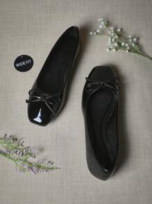 SHUZIA 女士宽版圆头简约一脚蹬芭蕾平底鞋——舒适、百搭且经典的必备单品