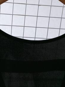 SHEIN Clasi Plus Size Casual V Back Design Bubble Pearl T-Shirt - Black - View 6