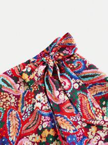 Maija Jupe mini à motif imprimé avec attaches, sens du design pour femmes. Confortable et polyvalente, convenant pour le printemps/été, la plage, les vacances, les festivals, le festival de musique bohème - Rouge foncé - Voir 7