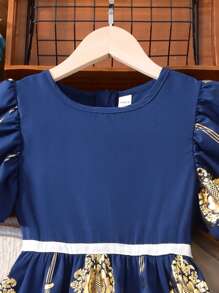 青少年女孩传统礼服，宫廷奢华派对礼服，带荷叶边的喇叭短袖，纯色拼布搭配箔复古印花优雅图案，收腰 A 字裙，适合夏季主题婚礼、表演、晚会、生日