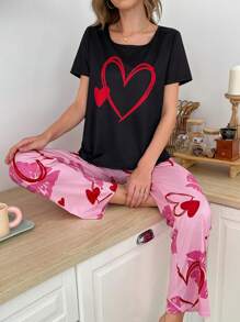 Conjunto de pijama de mujer con estampado romántico de corazón y labios