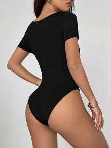 Flirla Body de mujer de unicolor de ajuste ceñido, cuello cuadrado minimalista, manga corta, versátil para uso diario