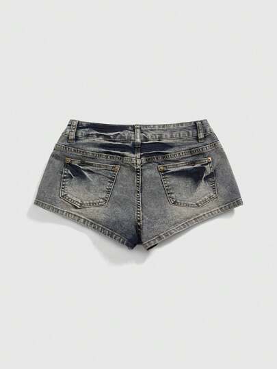 Grunge Punk Short en jean mini taille basse pour femme grande taille avec décoration cloutée, lavage rétro Y2K. Polyvalent pour diverses occasions