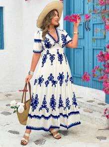 SHEIN Clasi Plus Size Women Floral Print V-Neck Short Sleeve Ruffle Hem Dress, Vacation Style - Blue and White - View 6