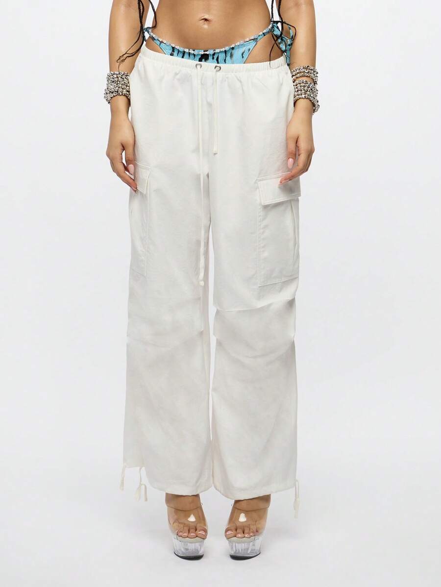 SUMWON WOMEN 降落伞工装裤宽腿抽绳宽松版型实用街头服饰节日夏季海滩休闲轻便旅行裤 - 白色 - 查看 1