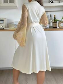 Elegant Lace Trim Color-Blocking Sexy Women's Sleepwear Robe