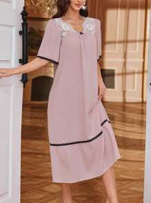 French Elegant Lace Patchwork Loose Long Nightgown For Women