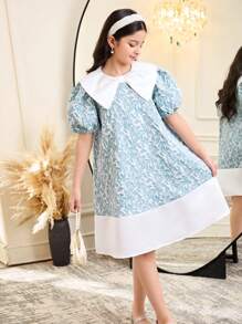 Vestido de colegiala elegante con cuello, plisado y parche con estampado floral jacquard - Blanco - Ver 6