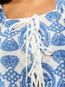 MISSGUIDED Broderie Anglaise Summer Two-Piece Set With Scalloped Edge Shorts Lace-Up Front Top Puff Sleeves Vacation Beach Resort Wear Coordinates