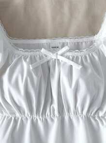 SHEIN Teenager Mädchen weißes Hemd mit quadratischem Kragen, A-Linie, Puffärmeln, süß und niedlich, kurz geschnitten, passend für verspielten, süßen Stil, alltägliches Alltag Outfit