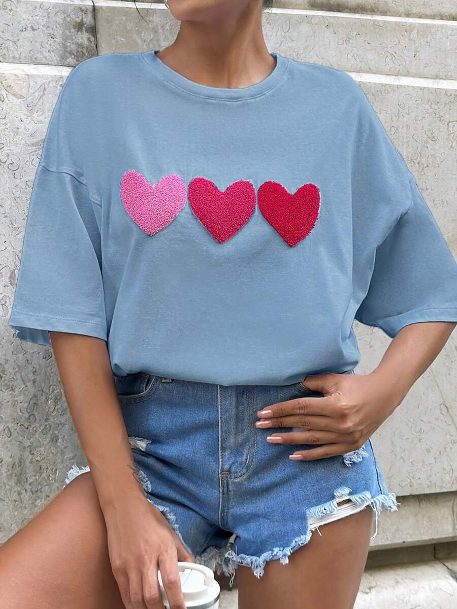 SHEIN Cottnline T-SHIRT OVERSIZE BLANC 100% COTON AVEC DÉTAIL DE BRODERIE EN FORME DE CŒUR - Bleu ciel - Voir 1