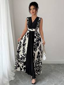 Chiquease Elegant V-Neck Sleeveless Color Block Midi Dress