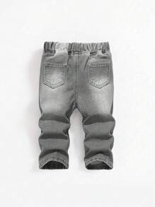 SHEIN 男婴休闲破洞宽松蓝色牛仔裤，休闲百搭，适合宝宝日常穿着和新年