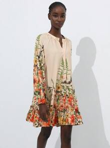 SHEIN Privé Vestido corto de manga larga con cuello redondo, cinturón y estampado de plantas verdes, multicolor